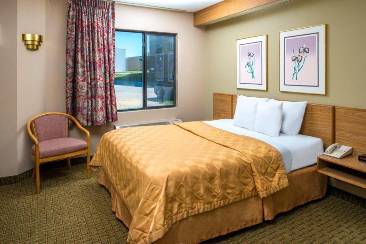Oyo Hotel Lincoln Airport Ne, Hwy 80 Екстериор снимка