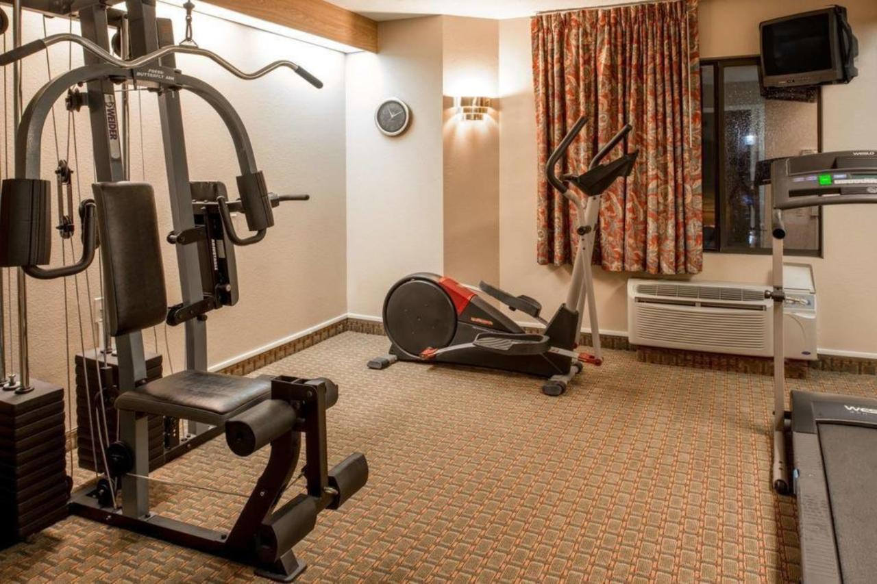 Oyo Hotel Lincoln Airport Ne, Hwy 80 Екстериор снимка